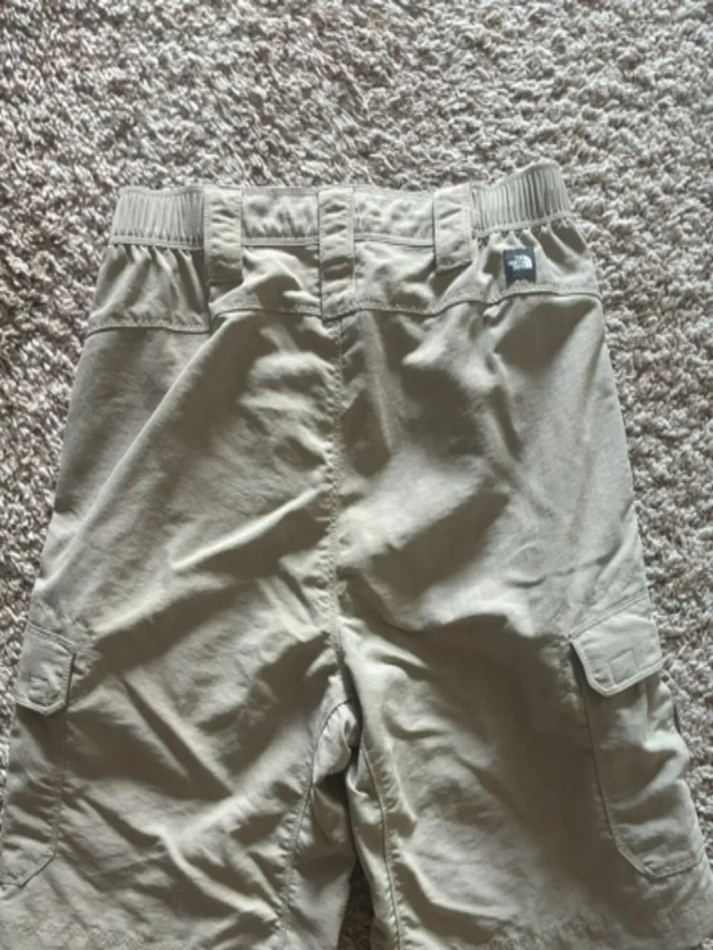 North Face Men's Nylon Khaki cargo shorts, small